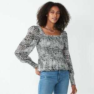 NWT Nine West Zebra Smocked Balloon Sleeves Blouse